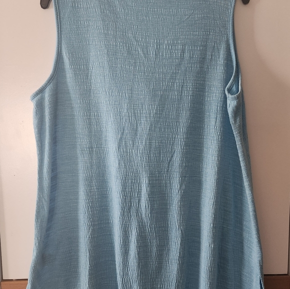 Cable & Gauge. Sleeveless Tank. Size Medium. Gently Used. - Picture 8 of 9